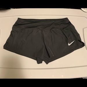 Nike shorts size M